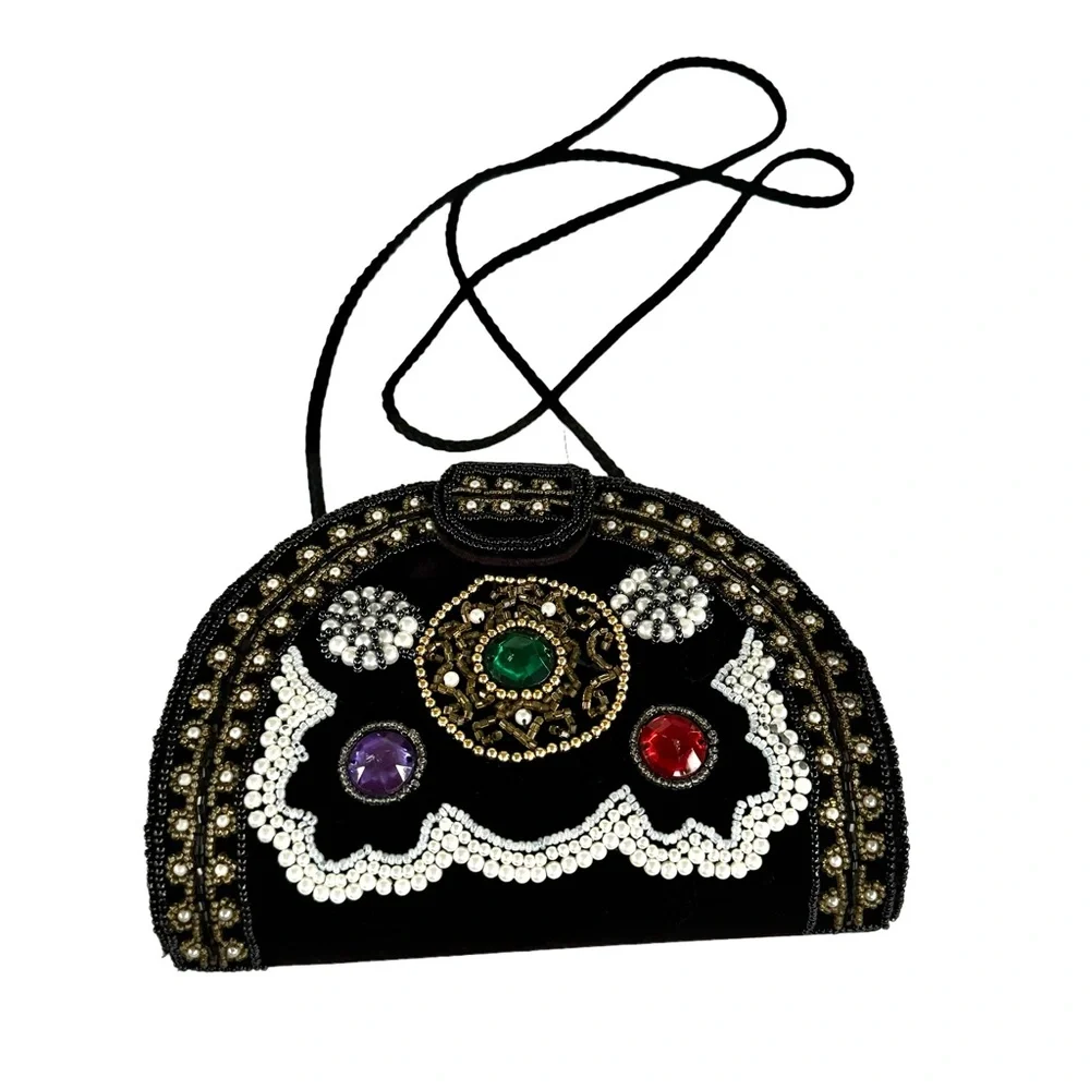 🆕 Magid Beaded Clutch Crossbody